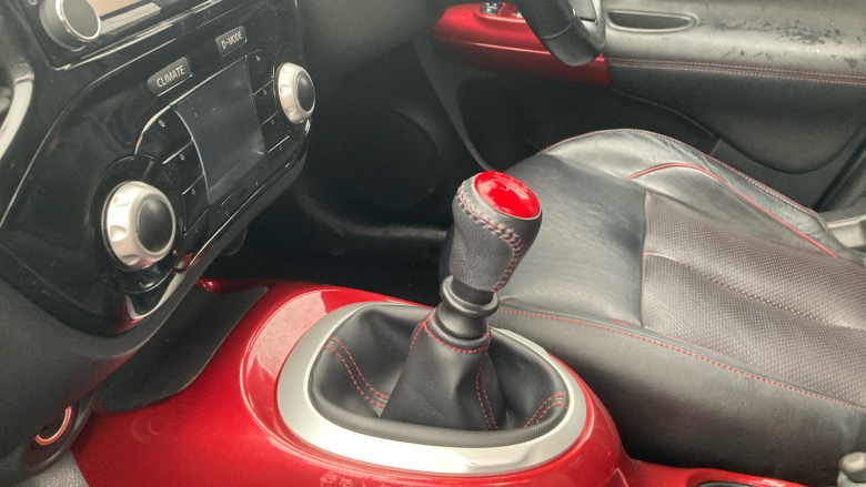 Nissan Juke 1.5 dCi Tekna 5dr Diesel Hatchback